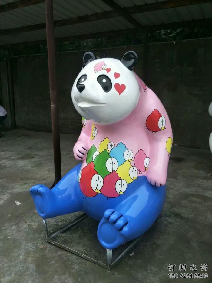 抽象熊貓雕塑廠家 動漫題材 卡通抽象動物雕塑