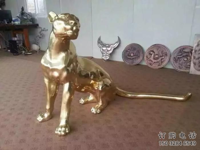 鍍金獵豹雕塑 酒店室內(nèi)擺件 仿真鍍金獵豹雕塑廠家