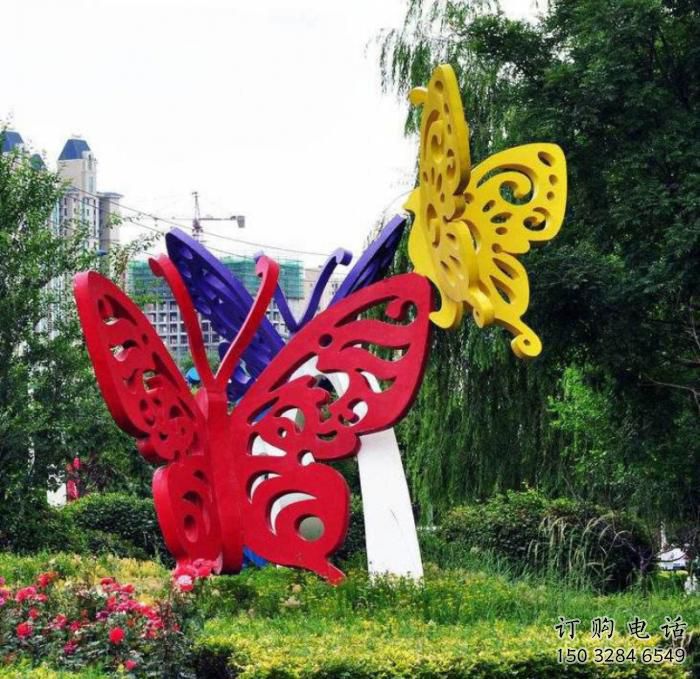 鏤空蝴蝶雕塑 噴漆草地?cái)[件 戶(hù)外別墅區(qū)蝴蝶雕塑廠家