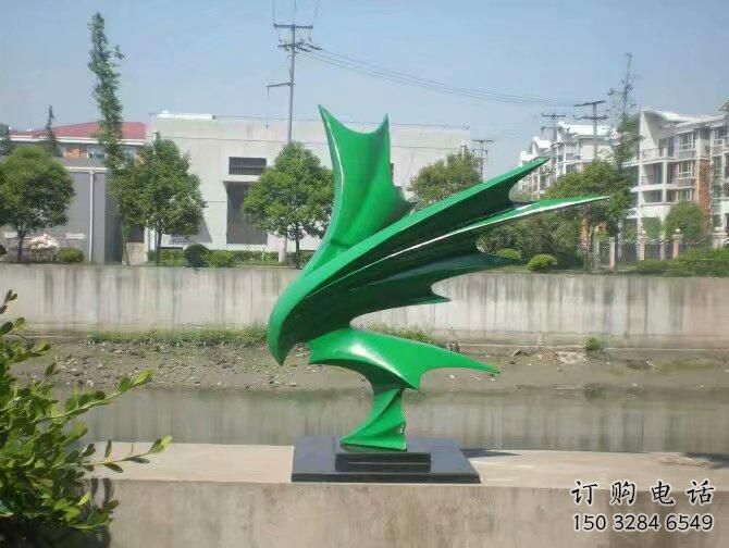 街道飛鷹雕塑廠家 創(chuàng)意村口小品 酒店拉絲飛鷹雕塑