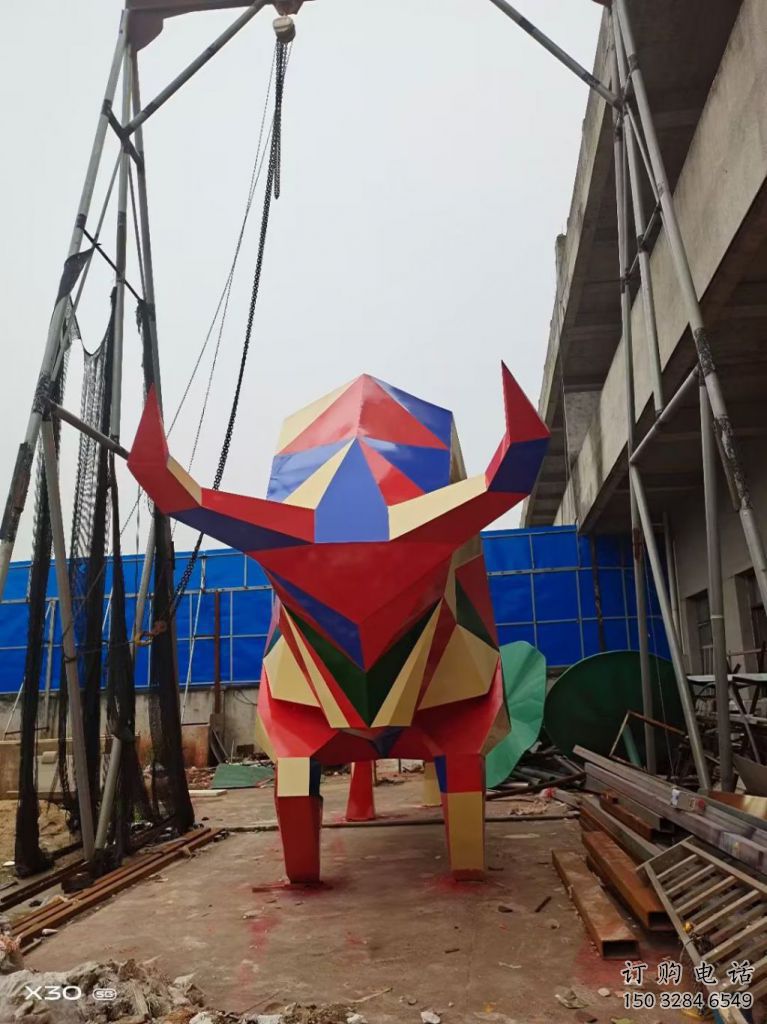 大門口牛雕塑廠家 歐式賓館擺件 風(fēng)景區(qū)抽象牛雕塑 大門口牛雕塑廠家 歐式賓館擺件 風(fēng)景區(qū)抽象牛雕塑