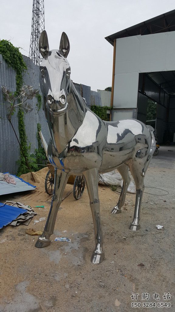鑄造馬雕塑廠家 創(chuàng)意村口小品 村口鏡面馬雕塑 鑄造馬雕塑廠家 創(chuàng)意村口小品 村口鏡面馬雕塑