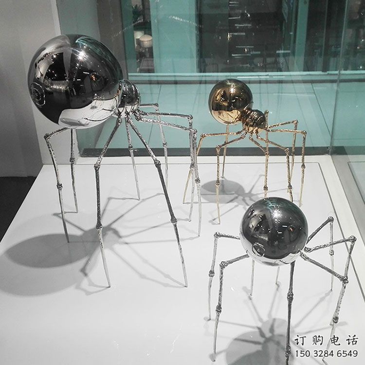 鏡面蜘蛛雕塑廠家 現(xiàn)代酒店擺件 別墅區(qū)異形蜘蛛雕塑