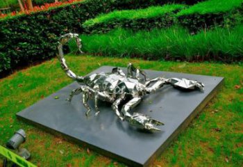 公園蝎子雕塑廠(chǎng)家 現(xiàn)代抽象擺件 草地切面蝎子雕塑
