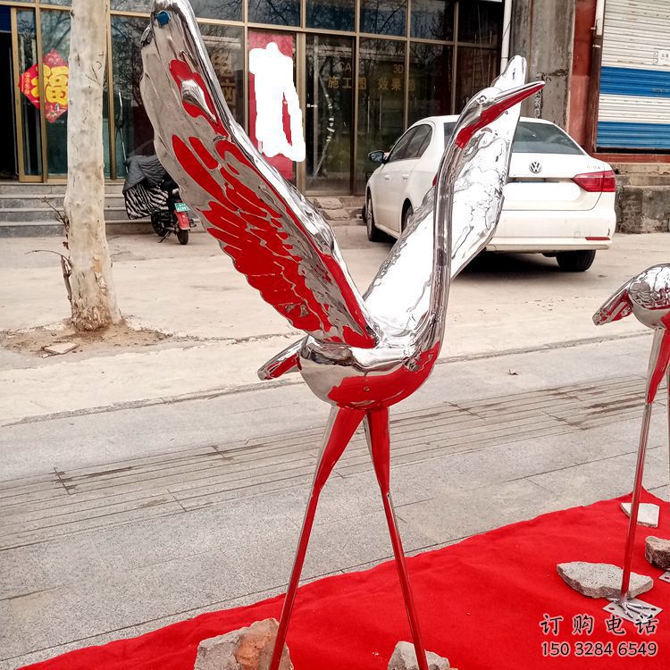 鏡面白鶴雕塑廠家 大型現(xiàn)代擺件 風景區(qū)仿真白鶴雕塑