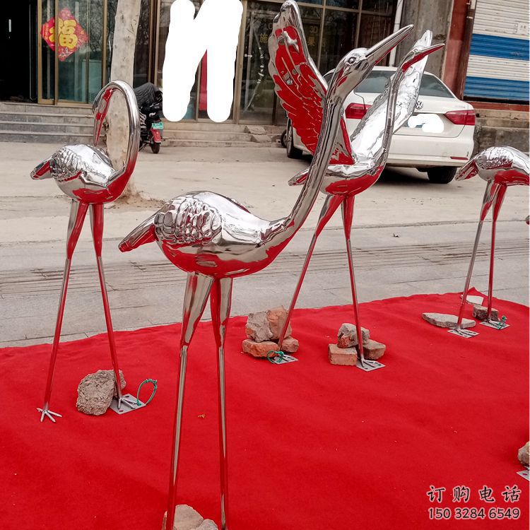 住宅小區(qū)白鶴雕塑廠(chǎng)家 現(xiàn)代廣場(chǎng)小品 公園鏡面白鶴雕塑 住宅小區(qū)白鶴雕塑廠(chǎng)家 現(xiàn)代廣場(chǎng)小品 公園鏡面白鶴雕塑