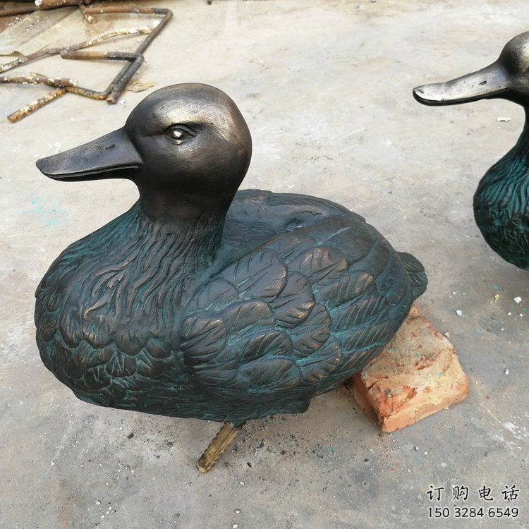 園林鴨子雕塑廠(chǎng)家 大型抽象擺件 街道仿古鴨子雕塑 園林鴨子雕塑廠(chǎng)家 大型抽象擺件 街道仿古鴨子雕塑