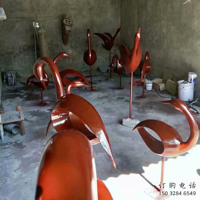 游樂(lè)場(chǎng)雀鳥雕塑廠家 抽象鏤空擺件 住宅小區(qū)烤漆雀鳥雕塑 游樂(lè)場(chǎng)雀鳥雕塑廠家 抽象鏤空擺件 住宅小區(qū)烤漆雀鳥雕塑