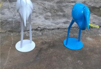 步行街雀鳥(niǎo)雕塑廠(chǎng)家 創(chuàng)意鋼管擺件 草地切面雀鳥(niǎo)雕塑