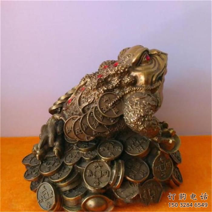 噴漆金蟾雕塑廠家 現(xiàn)代廣場(chǎng)小品 大型酒店金蟾雕塑