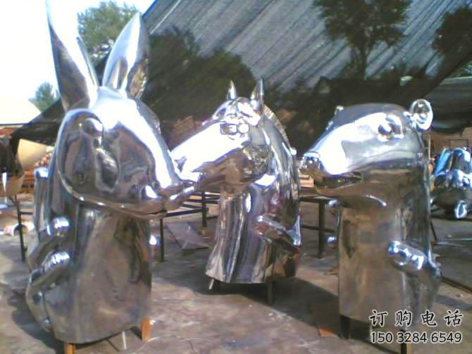 鏡面馬頭雕塑廠家 現(xiàn)代公園擺件 游樂場異形馬頭雕塑 鏡面馬頭雕塑廠家 現(xiàn)代公園擺件 游樂場異形馬頭雕塑