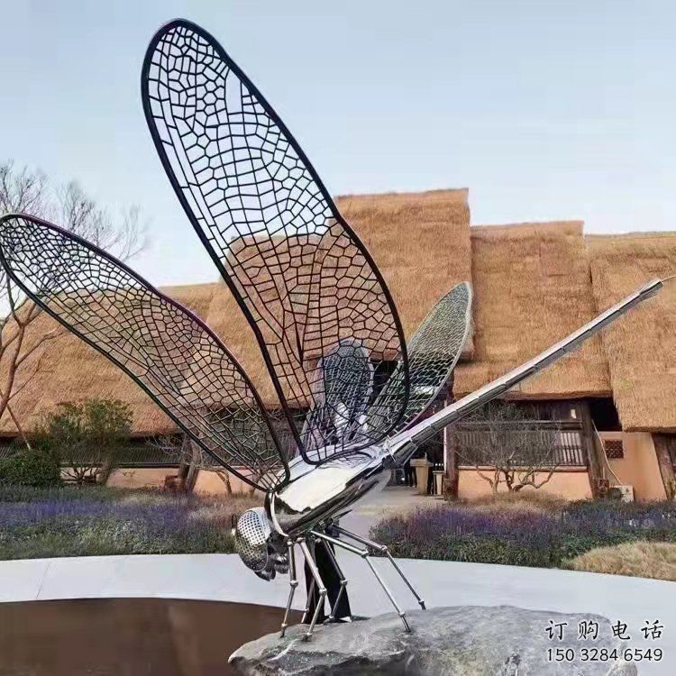 噴漆蜻蜓點(diǎn)水雕塑廠家 卡通廣場(chǎng)小品 草地蜻蜓點(diǎn)水雕塑