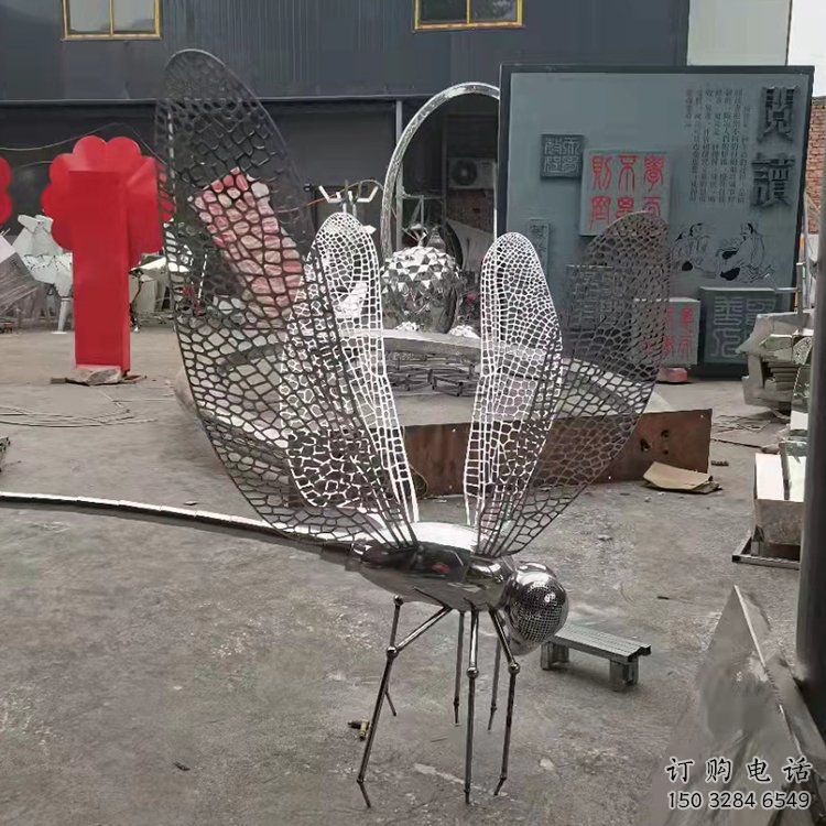 抽象蜻蜓點水雕塑廠家 創(chuàng)意擺件 幾何鏡面蜻蜓點水雕塑 抽象蜻蜓點水雕塑廠家 創(chuàng)意擺件 幾何鏡面蜻蜓點水雕塑