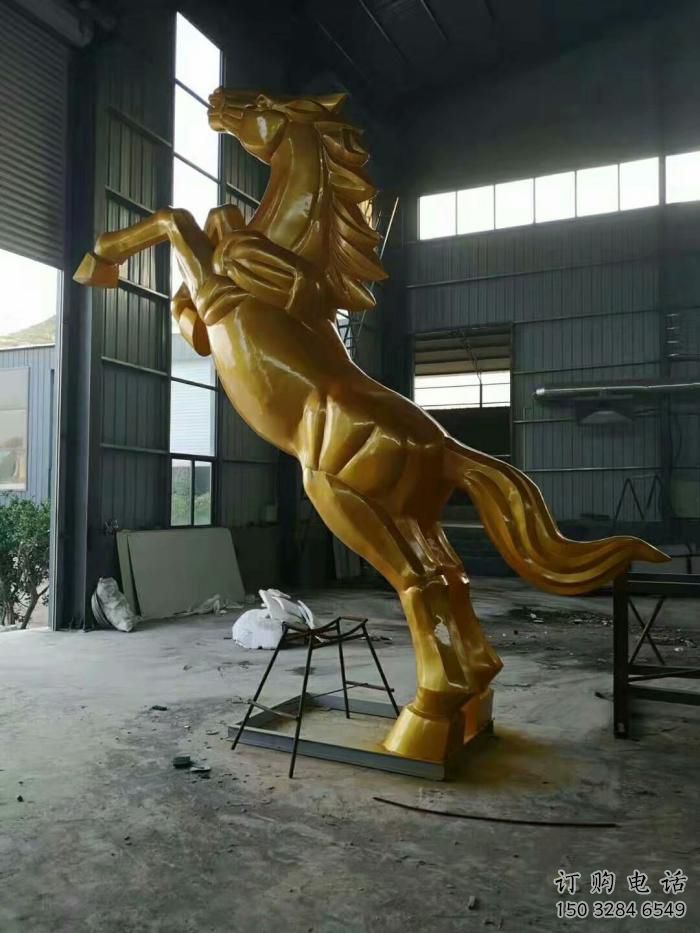 別墅金馬雕塑廠家 現(xiàn)代噴漆小品 大型廣場(chǎng)金馬雕塑