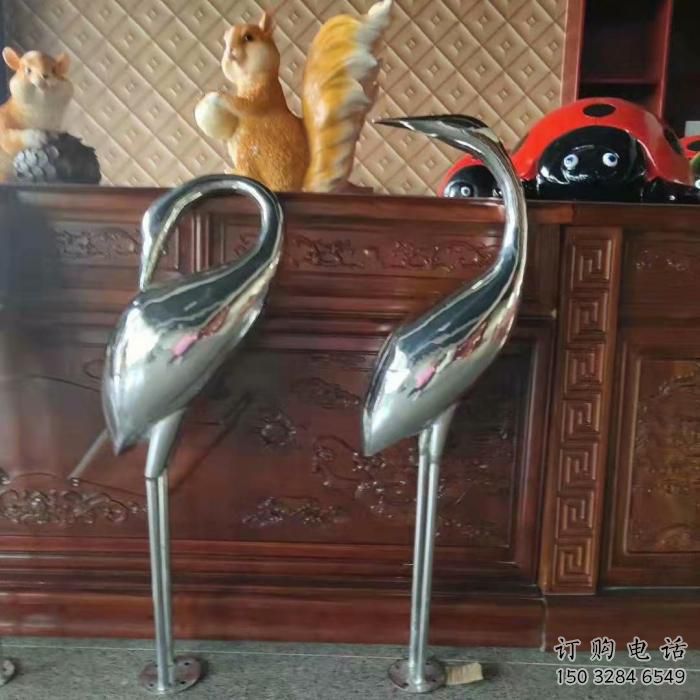 拉絲火烈鳥雕塑廠家 大型剪影擺件 游樂場(chǎng)異形火烈鳥雕塑