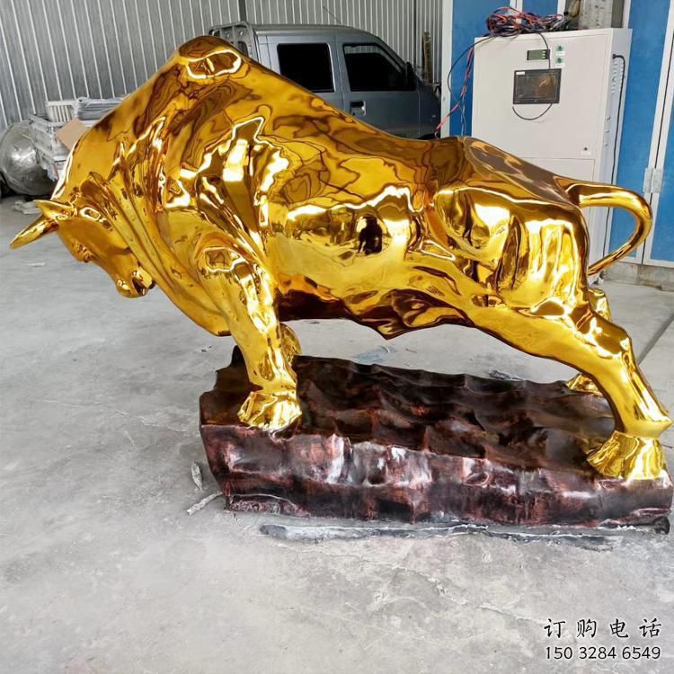 戶(hù)外金牛雕塑廠家 創(chuàng)意小品 酒店拉絲金牛雕塑