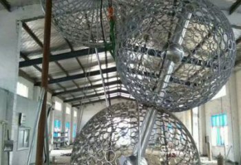 戶(hù)外球體雕塑廠家 噴漆鏤空小品 燈光不銹鋼球體雕塑