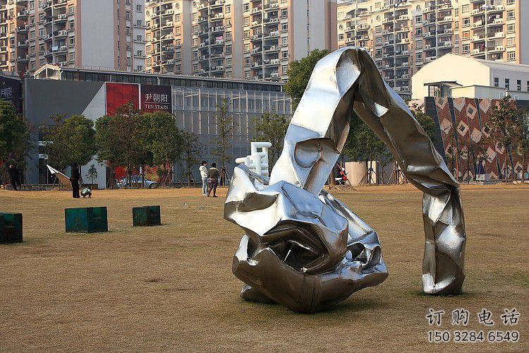 大型商場(chǎng)石塊雕塑廠家 街頭擺件 鏡面不銹鋼石塊雕塑