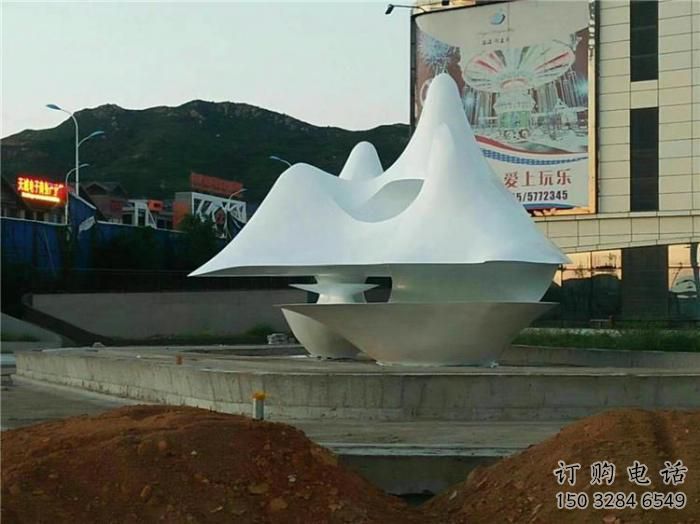創(chuàng)意假山雕塑廠家 房地產小品 公園不銹鋼假山雕塑