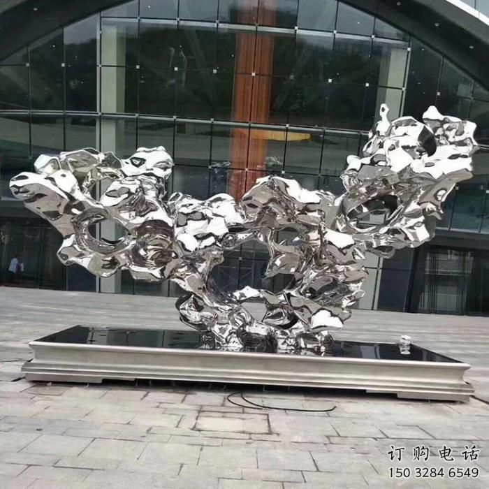 抽象假山雕塑廠家 鏡面現(xiàn)代小品 戶外不銹鋼假山雕塑