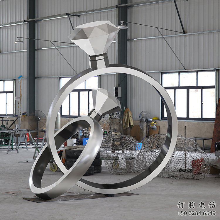 房地產(chǎn)戒指雕塑廠家 鏤空擺件 鍛造不銹鋼戒指雕塑 房地產(chǎn)戒指雕塑廠家 鏤空擺件 鍛造不銹鋼戒指雕塑