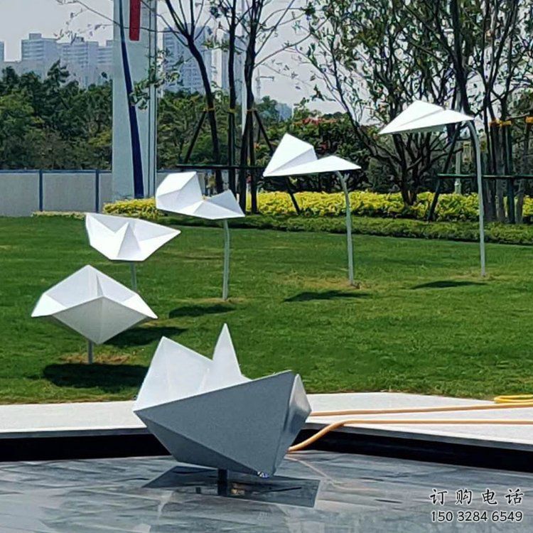 廣場(chǎng)小船雕塑廠家 創(chuàng)意小品 歐式不銹鋼小船雕塑生產(chǎn)