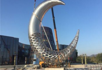 創(chuàng)意月亮雕塑廠家 現代鏤空小品 公園不銹鋼月亮雕塑生產
