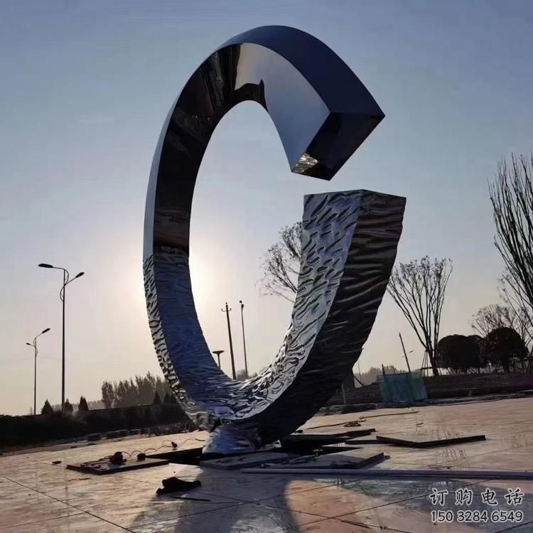 別墅區(qū)圓圈雕塑廠家 大型戶外擺件 創(chuàng)意不銹鋼圓圈雕塑生產(chǎn)