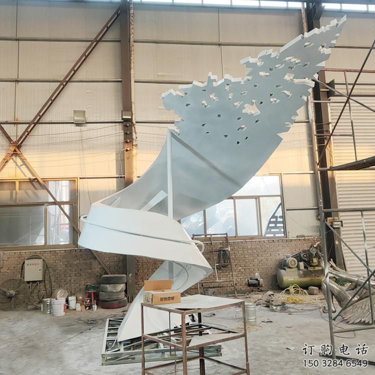 現(xiàn)代絲帶雕塑廠家 大型別墅區(qū)擺件 戶外不銹鋼絲帶雕塑生產(chǎn) 現(xiàn)代絲帶雕塑廠家 大型別墅區(qū)擺件 戶外不銹鋼絲帶雕塑生產(chǎn)