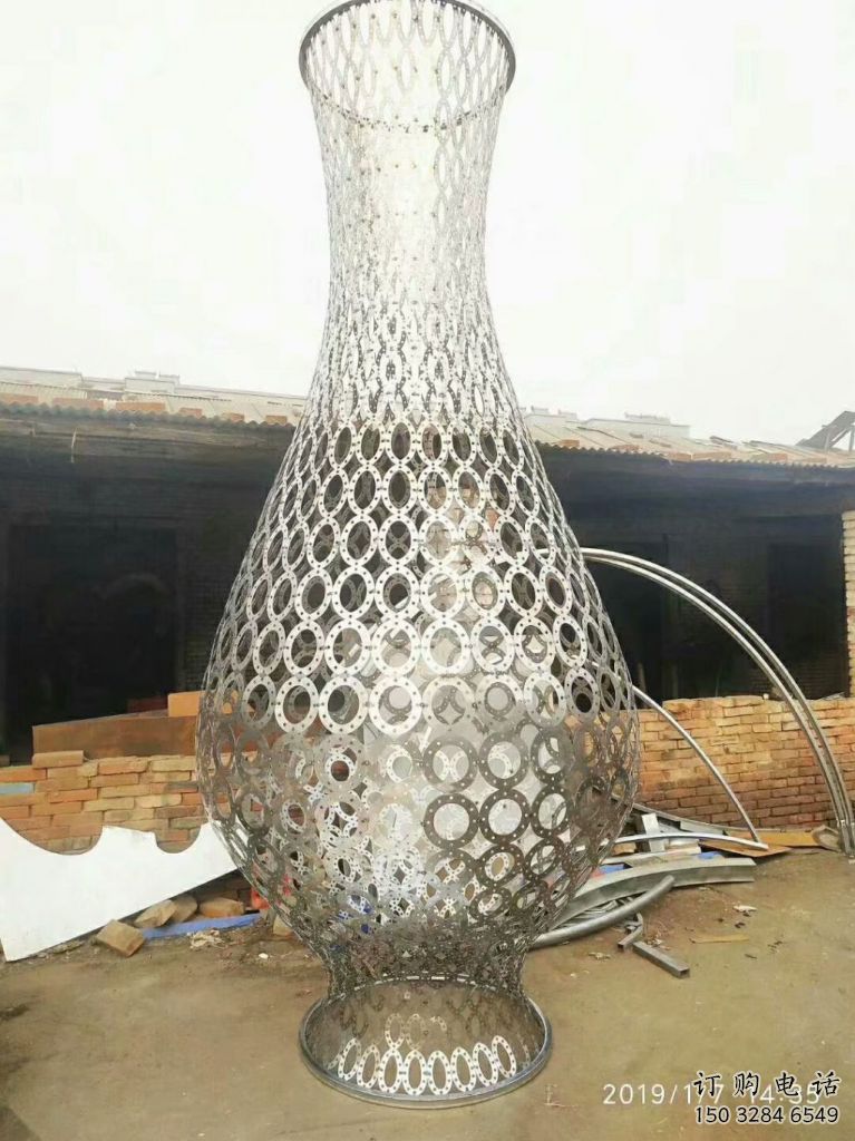 鏤空花瓶雕塑廠家 園林小品 大型不銹鋼花瓶雕塑廠 鏤空花瓶雕塑廠家 園林小品 大型不銹鋼花瓶雕塑廠