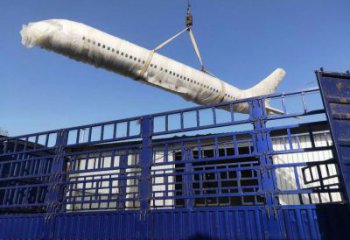 街頭飛機雕塑廠家 大型別墅區(qū)擺件 現(xiàn)代不銹鋼飛機雕塑制作