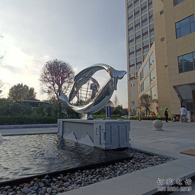 公園放眼世界雕塑廠家 戶外鏡面創(chuàng)意擺件 