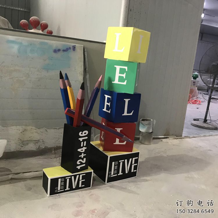 異形鋼筆雕塑廠家 現(xiàn)代公園小品 廣場(chǎng)不銹鋼鋼筆雕塑廠