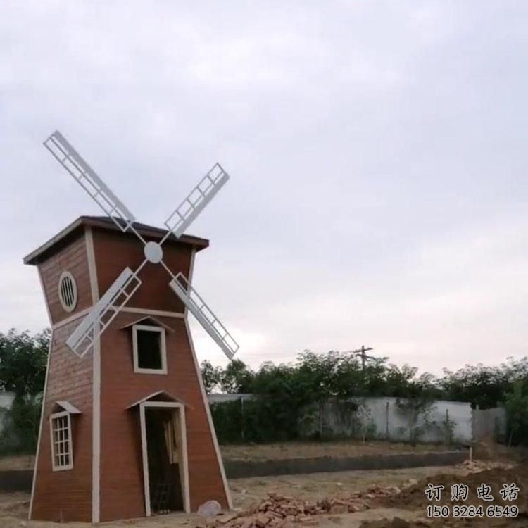 游樂場大風(fēng)車雕塑廠家 幼兒園擺件 噴漆大風(fēng)車雕塑價(jià)格