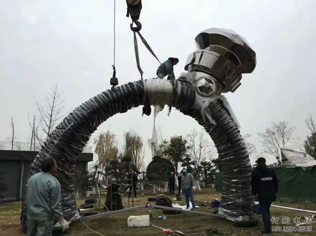 創(chuàng)意鉆石雕塑廠家 現(xiàn)代廣場小品 公園不銹鋼鉆石雕塑廠