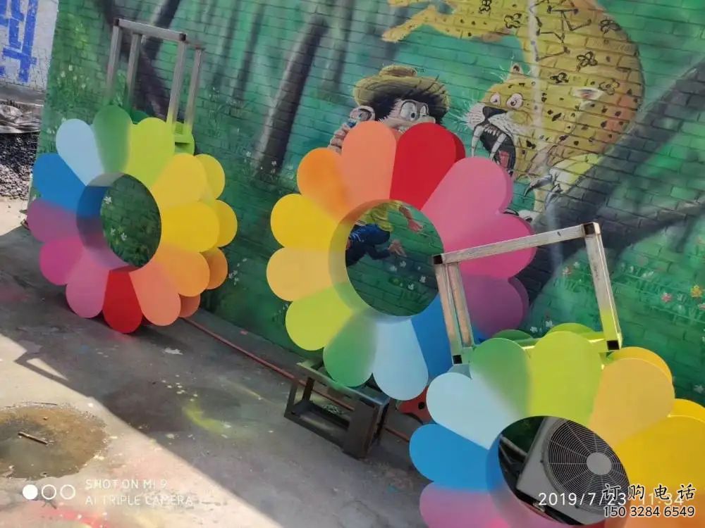 異形花苞雕塑廠家 現(xiàn)代公園小品 廣場(chǎng)不銹鋼花苞雕塑廠 異形花苞雕塑廠家 現(xiàn)代公園小品 廣場(chǎng)不銹鋼花苞雕塑廠