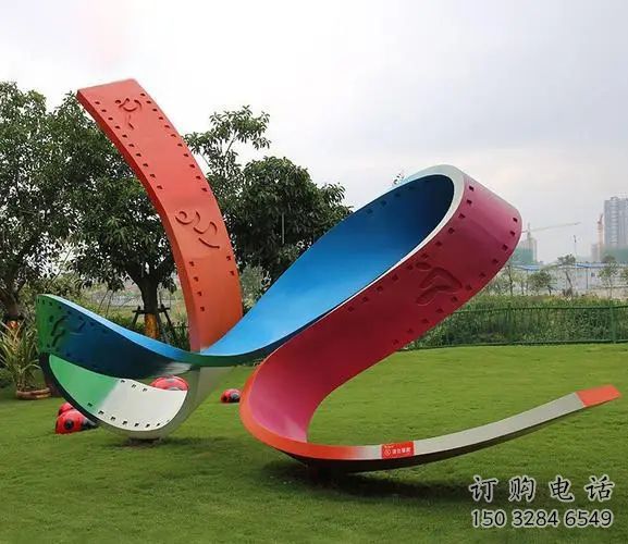 彩繪膠卷雕塑廠家 廣場(chǎng)擺件 街頭不銹鋼膠卷雕塑廠