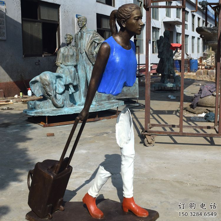 現(xiàn)代女性雕塑廠家 大型別墅區(qū)擺件 創(chuàng)意不銹鋼女性雕塑產(chǎn)品