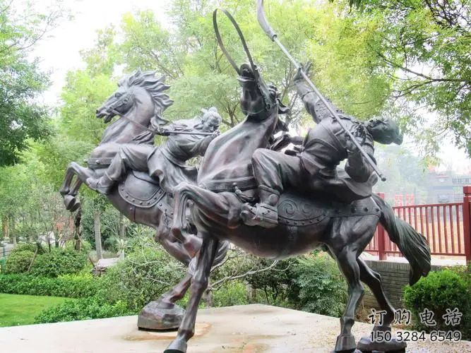 大型岳飛雕塑廠家 鑄造小品 現(xiàn)代岳飛雕塑定做 大型岳飛雕塑廠家 鑄造小品 現(xiàn)代岳飛雕塑定做