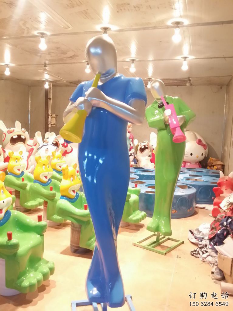 現(xiàn)代音樂人雕塑廠家 大型別墅區(qū)擺件 彩繪音樂人雕塑廠 現(xiàn)代音樂人雕塑廠家 大型別墅區(qū)擺件 彩繪音樂人雕塑廠