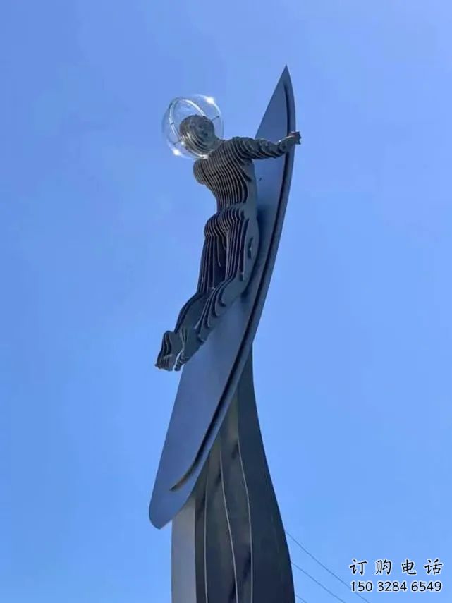 異形沖浪雕塑廠家 現(xiàn)代公園小品 廣場(chǎng)不銹鋼沖浪雕塑定制 異形沖浪雕塑廠家 現(xiàn)代公園小品 廣場(chǎng)不銹鋼沖浪雕塑定制