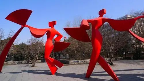 現(xiàn)代扭秧歌雕塑廠家 大型擺件  抽象幾何不銹鋼扭秧歌雕塑