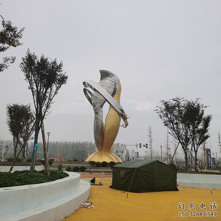 步行街雙魚雕塑廠家 游樂場(chǎng)小品 鑄造不銹鋼雙魚雕塑擺件 步行街雙魚雕塑廠家 游樂場(chǎng)小品 鑄造不銹鋼雙魚雕塑擺件