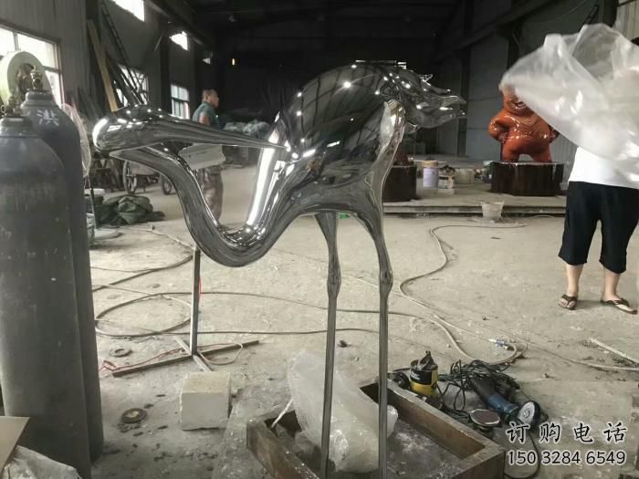 鏡面家禽雕塑廠家 大型擺件 現(xiàn)代不銹鋼家禽雕塑小品 鏡面家禽雕塑廠家 大型擺件 現(xiàn)代不銹鋼家禽雕塑小品