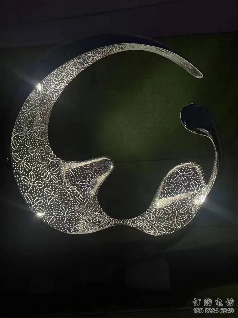 水滴雕塑廠家，鏤空燈光工藝，現(xiàn)代不銹鋼水滴雕塑