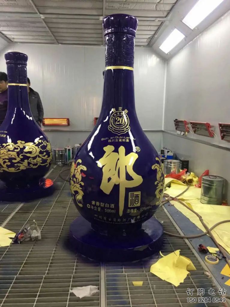 城市仿真瓶子雕塑 風景區(qū)彩繪雕塑 抽象工藝擺件 城市仿真瓶子雕塑 風景區(qū)彩繪雕塑 抽象工藝擺件