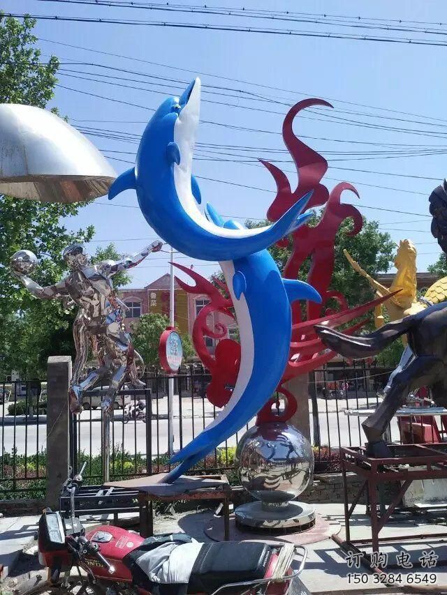 創(chuàng)意海豚雕塑供應(yīng) 步行街店門口雕塑 生物雕塑小品 創(chuàng)意海豚雕塑供應(yīng) 步行街店門口雕塑 生物雕塑小品