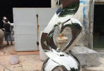 吉林酒店鳥類雕塑，仿真主題，網(wǎng)格工藝