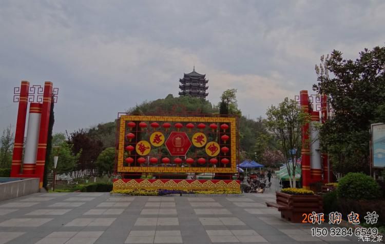 街道燈籠雕塑制造商 現(xiàn)代雕塑 彩繪雕塑生產(chǎn)