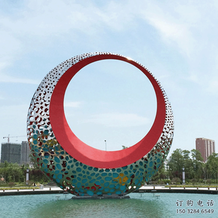 小區(qū)月亮雕塑加工商，拉絲景觀雕塑，抽象效果
